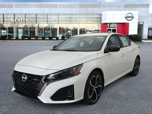 New 2025 Nissan Altima 2.5 SR image 1