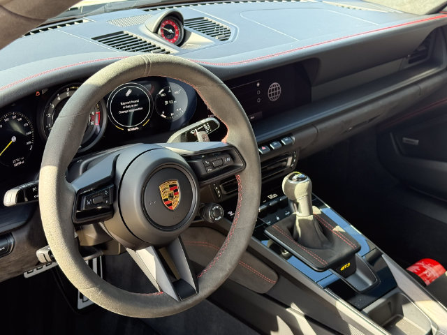Used 2022 Porsche 911 GT3 RWD image 18