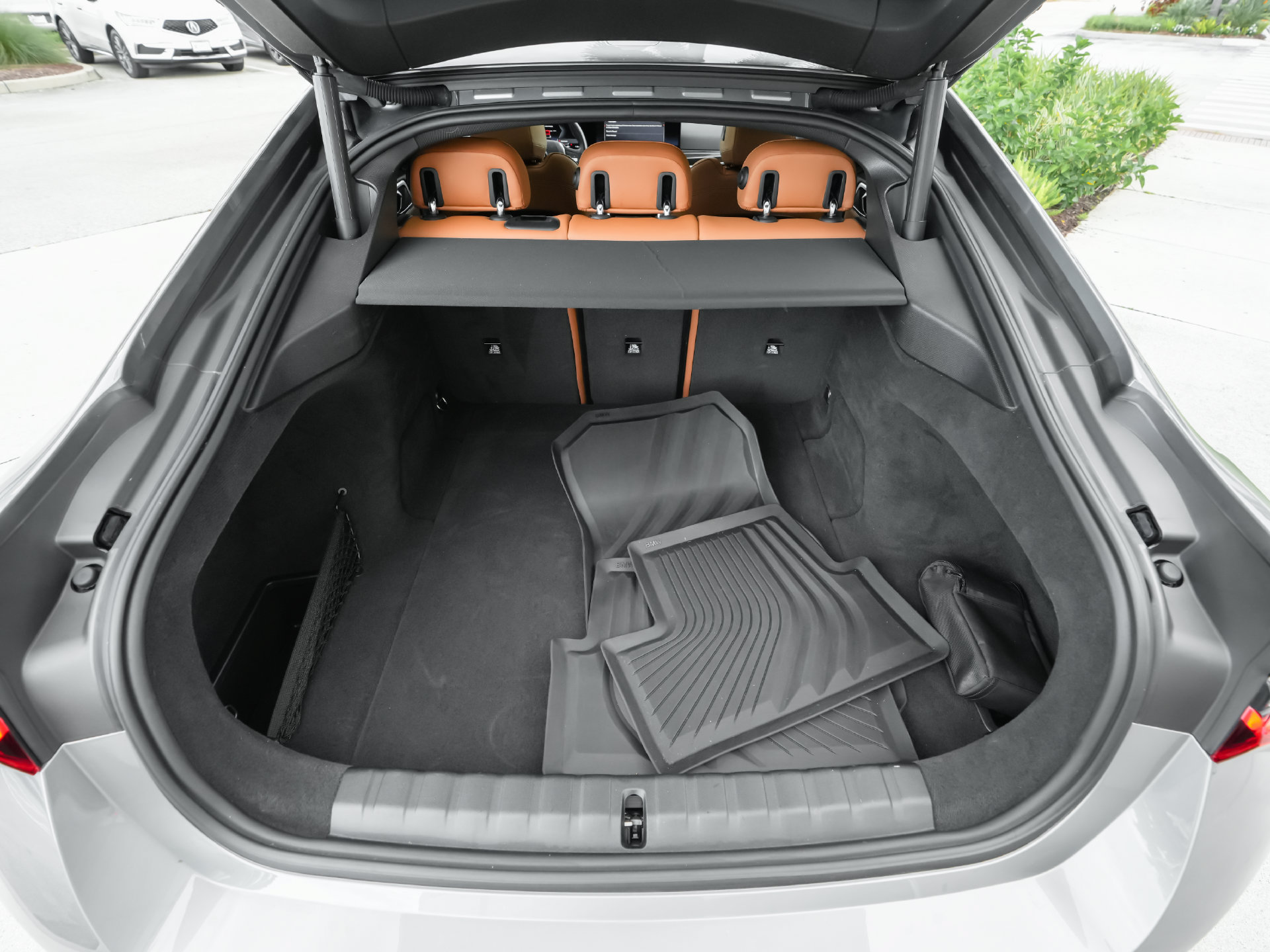 Used 2024 BMW i4 eDrive35 w/ Convenience Package RWD image 42