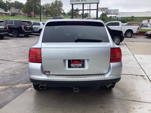 Used 2004 Porsche Cayenne S AWD/4WD image 5