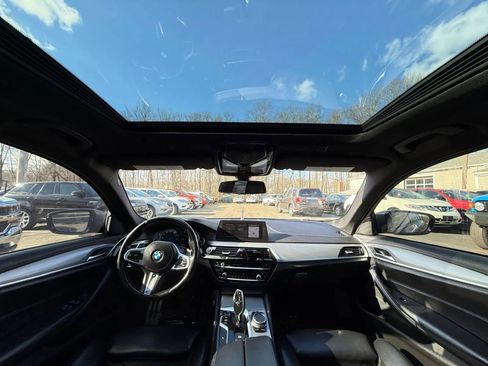 Used 2018 BMW 530i xDrive image 16