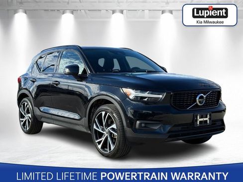 Used 2020 Volvo XC40 T5 R-Design w/ Protection Package Premier image 1
