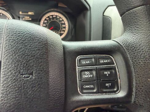 Used 2016 RAM 1500 Express AWD/4WD image 29