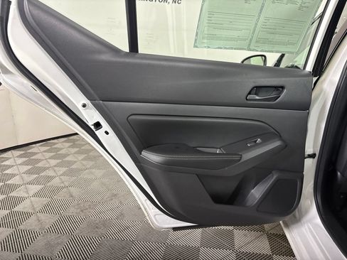 Used 2025 Nissan Altima 2.5 SV FWD image 23
