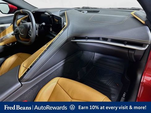 Used 2022 Chevrolet Corvette Stingray Preferred Cpe w/ Z51 Performance Package RWD image 31