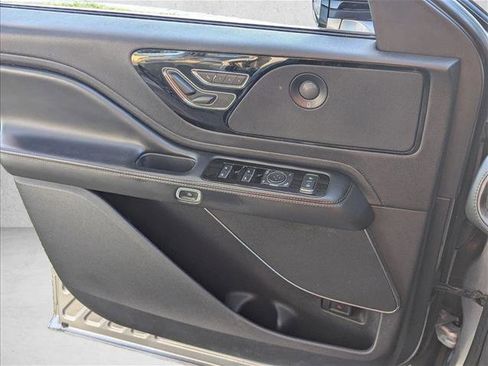 Used 2020 Lincoln Aviator Reserve w/ Elements Package Plus image 9