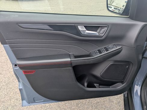 Certified 2024 Ford Escape ST-Line w/ Tech Pack #1 image 13