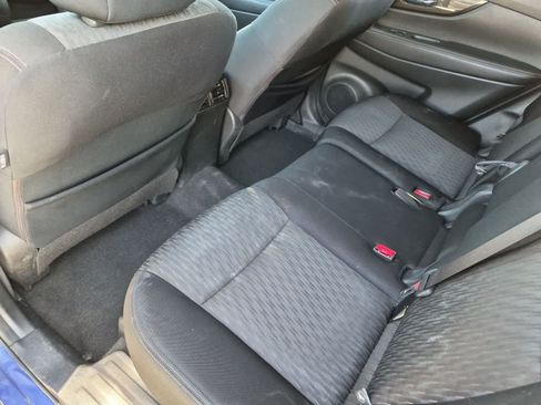 Used 2020 Nissan Rogue SV FWD image 17