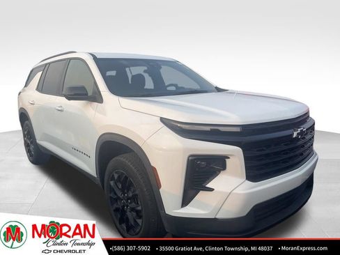 Used 2024 Chevrolet Traverse LT w/ Midnight/Sport Edition FWD image 8