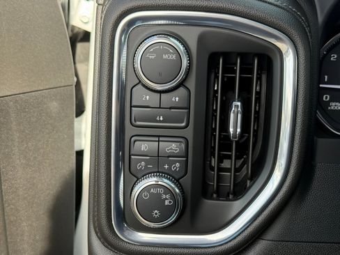 Used 2023 GMC Sierra 2500 SLE w/ SLE Value Package; image 32