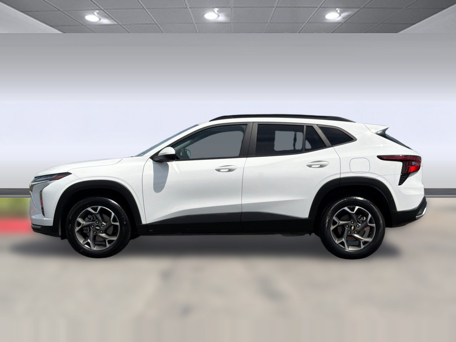 Used 2024 Chevrolet Trax LT FWD image 2