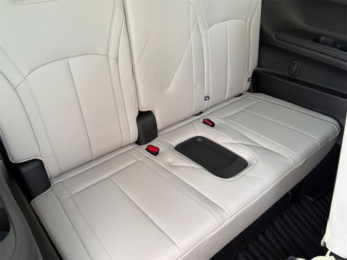 New 2026 INFINITI QX60 Luxe w/ Cargo Package image 16