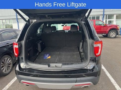 Used 2017 Ford Explorer Limited image 7