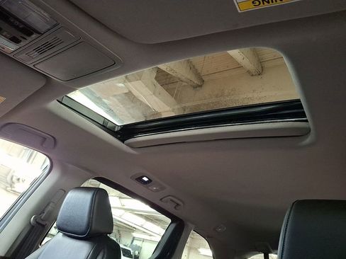 Used 2023 Honda Odyssey EX-L image 12