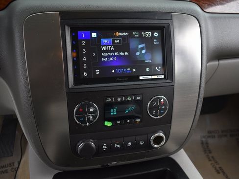 Used 2007 GMC Yukon SLT w/ SLT Preferred Equipment Group image 6