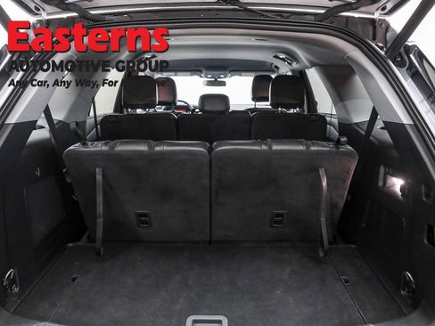 Used 2024 Ford Explorer Limited image 9