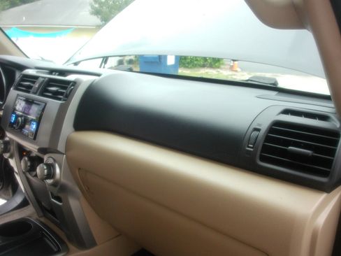 Used 2010 Toyota 4Runner SR5 RWD image 37