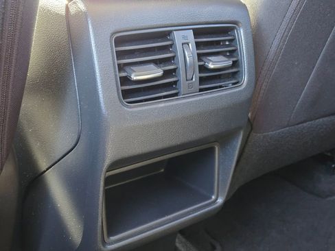 Certified 2021 Nissan Rogue S image 17