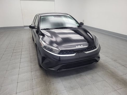 Used 2023 Kia Forte LXS FWD image 14