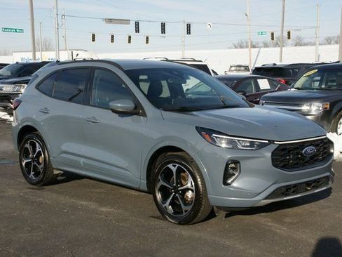 Used 2023 Ford Escape ST-Line Elite image 8