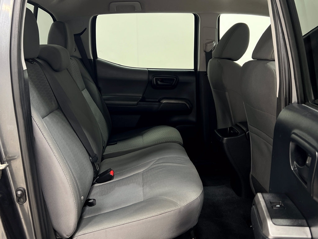 Used 2016 Toyota Tacoma SR5 w/ Towing Package RWD image 30