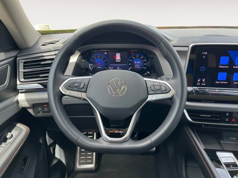 Certified 2024 Volkswagen Atlas Peak Edition SE image 13