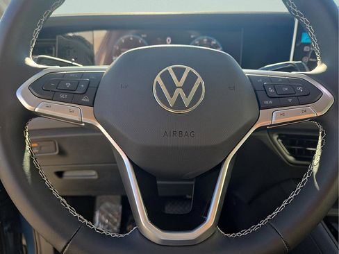 New 2026 Volkswagen Tiguan SE image 25