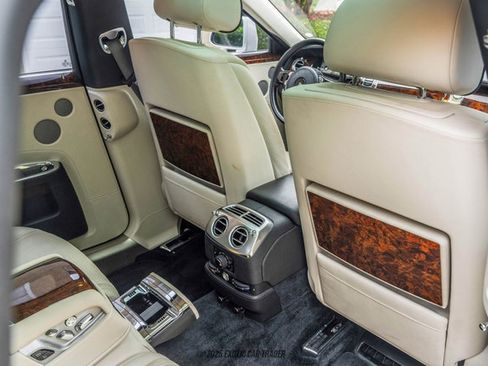 Used 2015 Rolls-Royce Ghost image 99