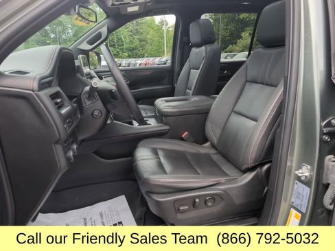 Used 2023 Chevrolet Tahoe RST w/ Sport Performance Package AWD/4WD image 9