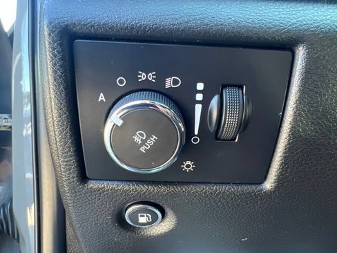 Certified 2021 Jeep Grand Cherokee Laredo X AWD/4WD image 21