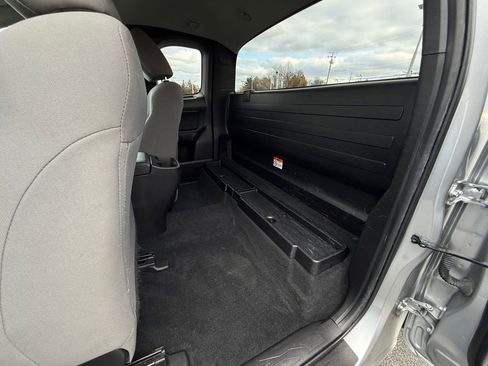 Used 2022 Toyota Tacoma SR image 23