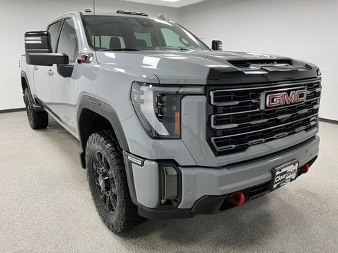 Used 2024 GMC Sierra 3500 AT4 w/ AT4 Premium Plus Package AWD/4WD image 2
