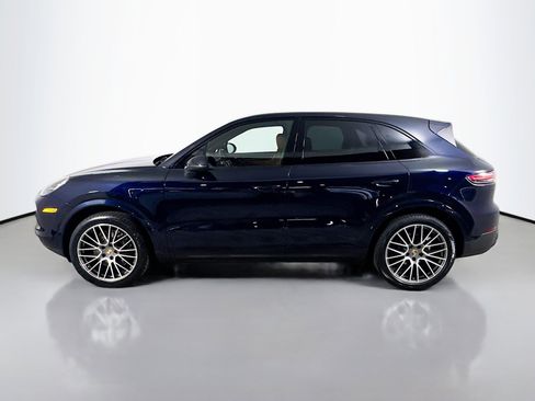 Used 2023 Porsche Cayenne image 6
