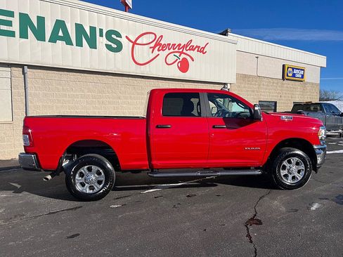 Used 2024 RAM 2500 Big Horn w/ Bed Utility Group image 8