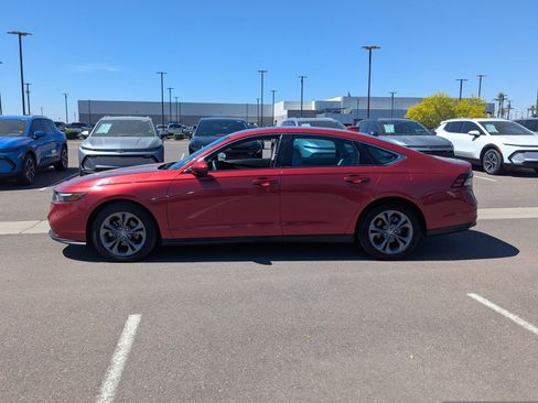 Used 2024 Honda Accord EX image 2