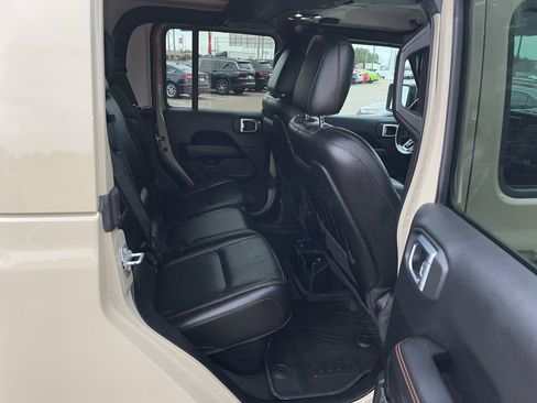 Used 2020 Jeep Gladiator Mojave image 43