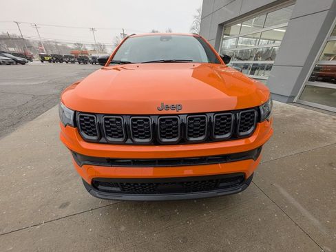 New 2026 Jeep Compass Latitude image 10