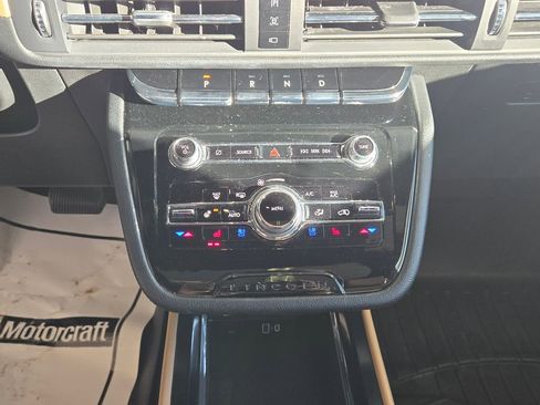 Used 2022 Lincoln Corsair Reserve w/ Equipment Group 201A image 18