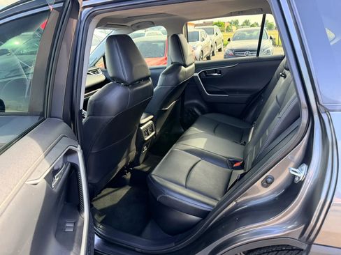 Used 2021 Toyota RAV4 Limited AWD/4WD image 14