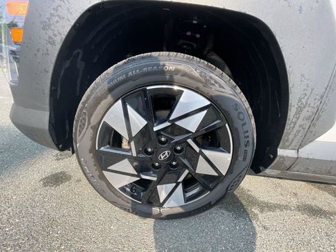 Used 2025 Hyundai Kona SEL AWD/4WD image 25