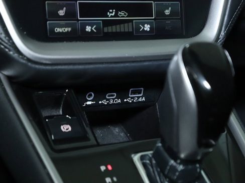 Certified 2023 Subaru Legacy Limited image 27