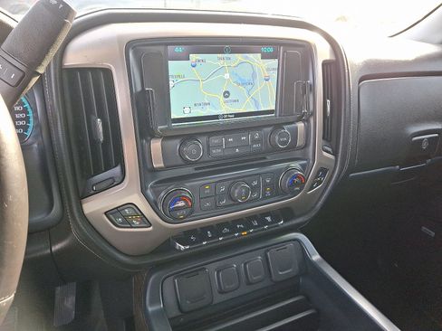 Used 2018 GMC Sierra 2500 Denali w/ Duramax Plus Package image 23