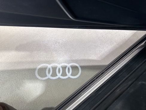 Used 2021 Audi Q5 2.0T Premium w/ Convenience Package AWD/4WD image 21