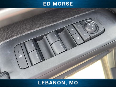 Used 2024 Toyota Tacoma TRD Off-Road image 21