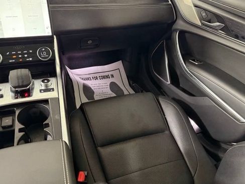 Certified 2023 Jaguar XF R-Dynamic SE AWD/4WD image 28