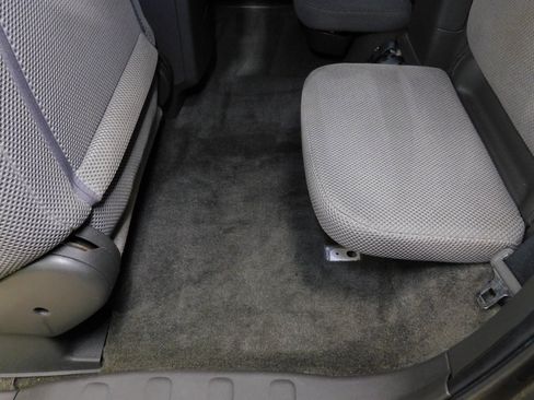 Used 2010 Suzuki Equator 2WD Extended Cab image 62