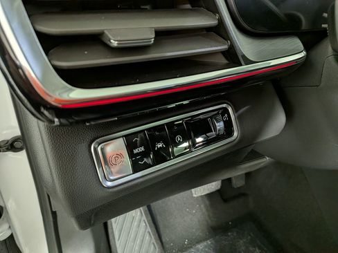 New 2026 Buick Envision Preferred image 18