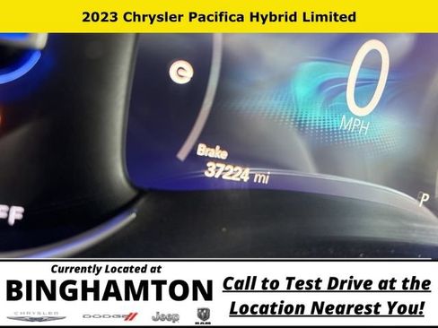 Used 2023 Chrysler Pacifica Limited FWD image 14