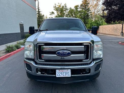 Used 2011 Ford F250 XLT w/ FX4 Off Road Pkg AWD/4WD image 5