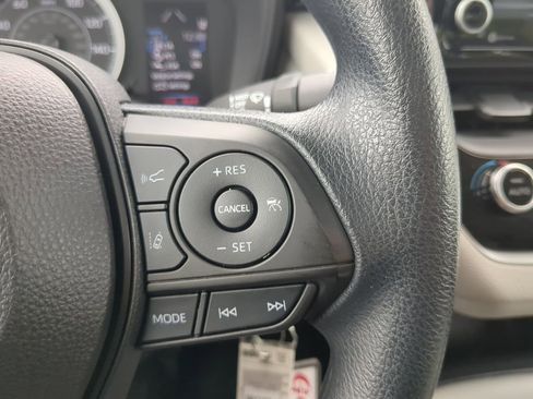 Used 2022 Toyota Corolla LE image 30